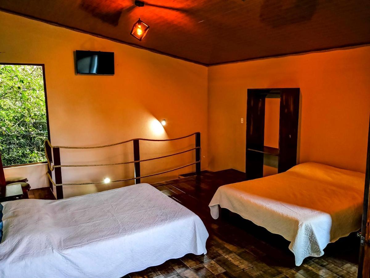 Quality Cabins モンテベルデ エクステリア 写真