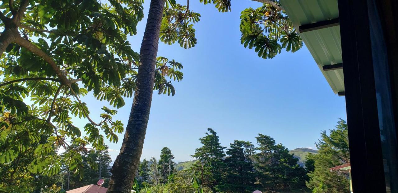 Quality Cabins モンテベルデ エクステリア 写真